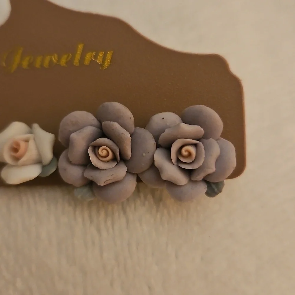Vintage 1980s Polymer Clay Flower and Metal Leaves Post Earrings